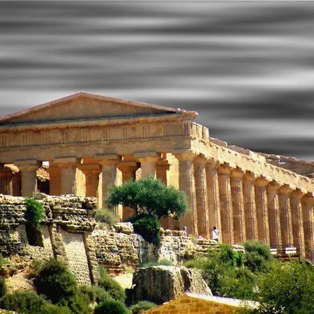 Oda ve Kahvaltı Sicilia Bedda 3*